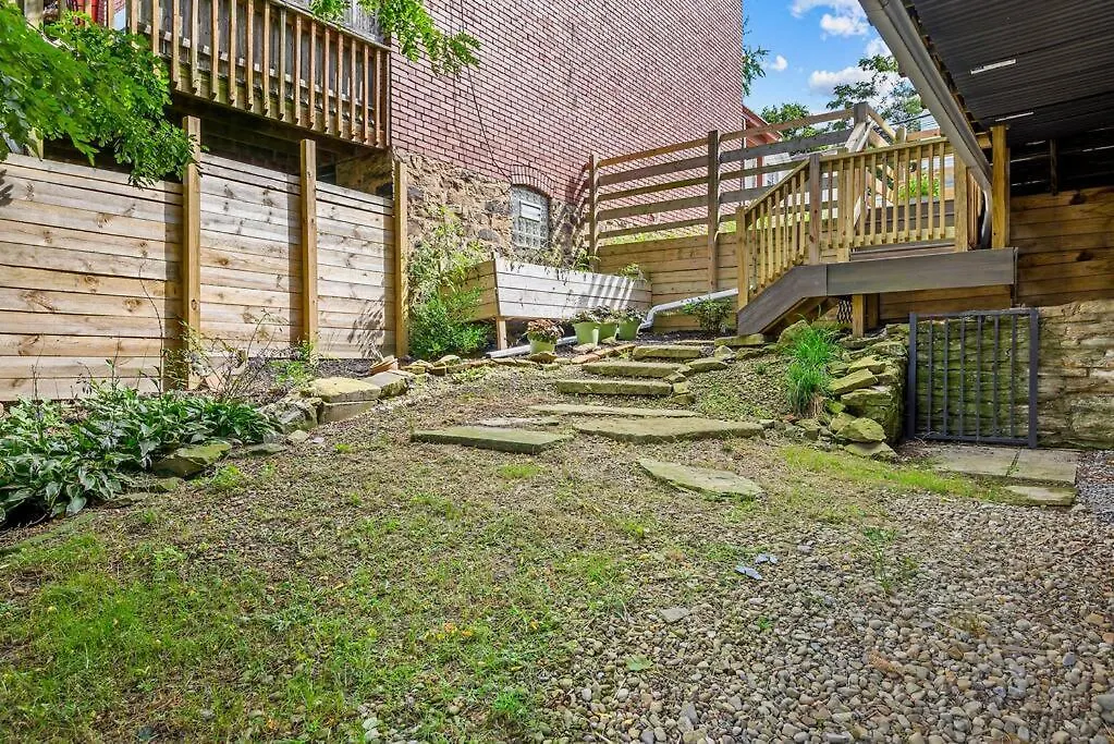 Fantastic Family Home In Central Mount Washington Pittsburgh USA