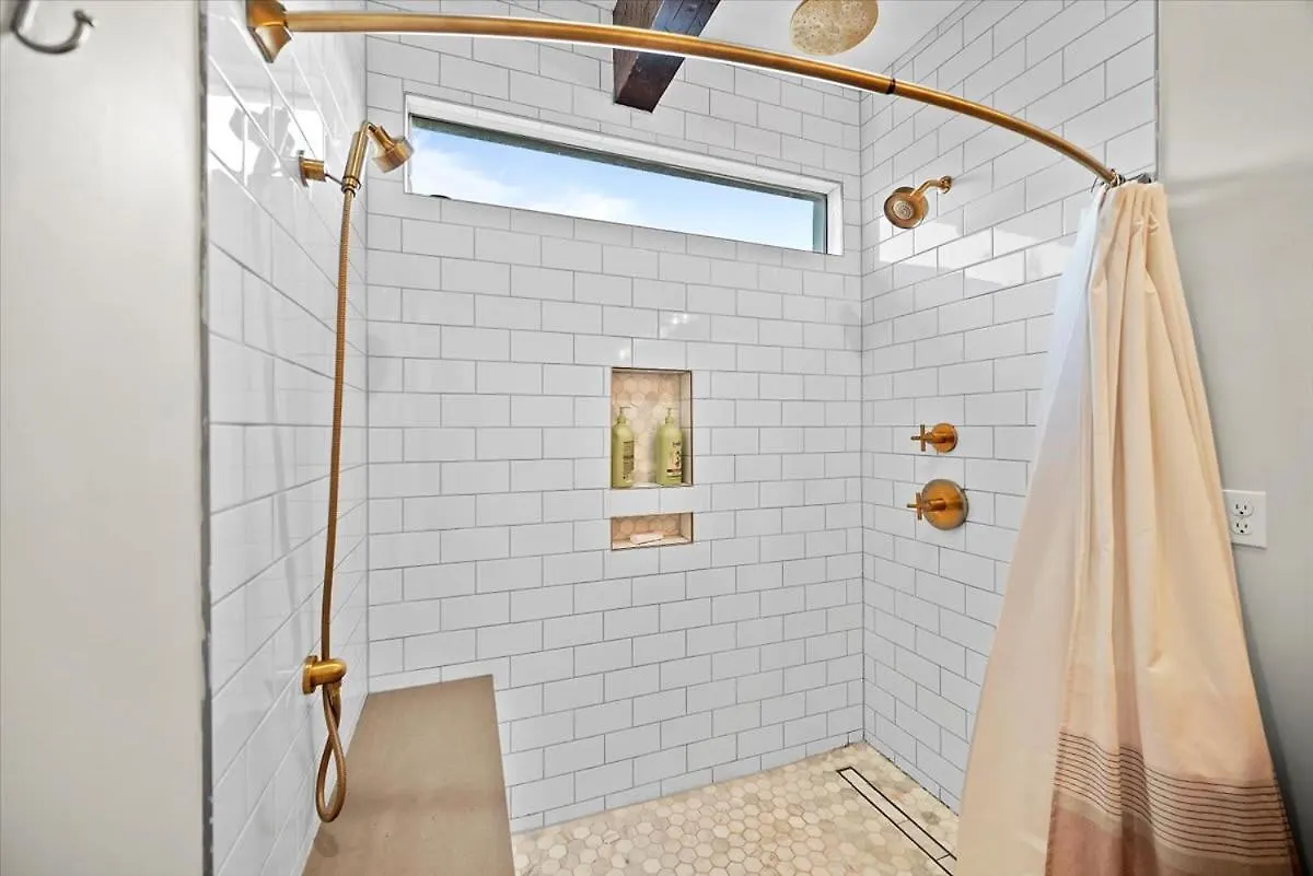 Fantastic Family Home In Central Mount Washington Pittsburgh USA